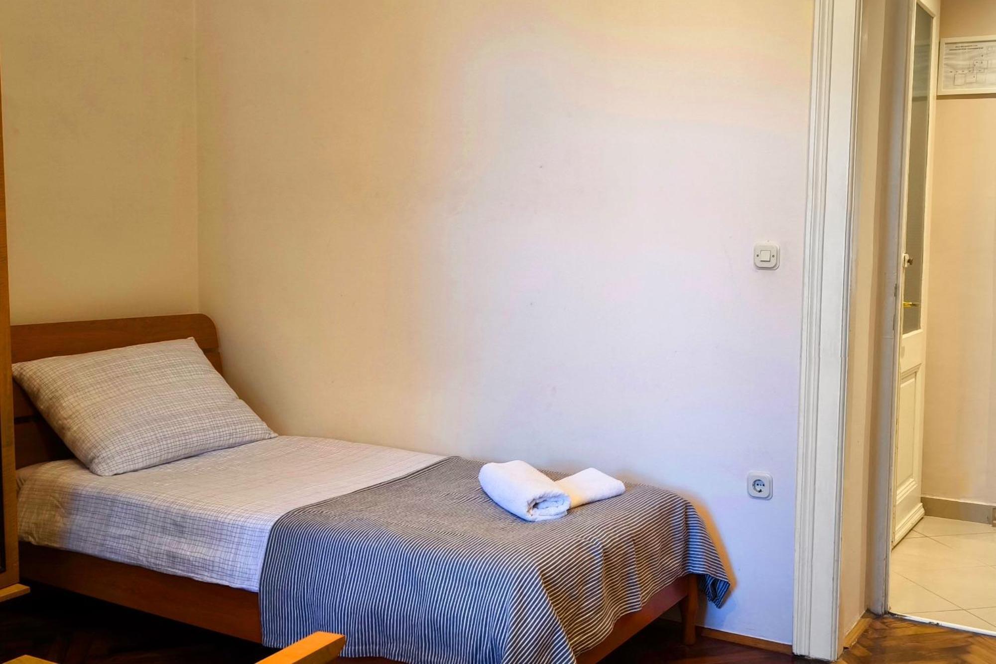 Apartments Rezine 로브란 외부 사진